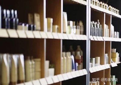 美妆消费和新零售研究报告丨你试的不是化妆品,而是新零售时代趋势